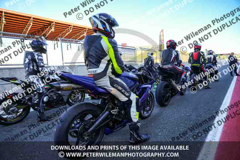 cadwell no limits trackday;cadwell park;cadwell park photographs;cadwell trackday photographs;enduro digital images;event digital images;eventdigitalimages;navarra;no limits trackdays;peter wileman photography;racing digital images;trackday digital images;trackday photos